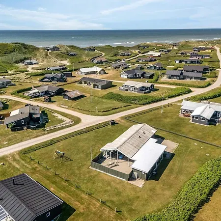 Nyaraló 4 Star In Løkken